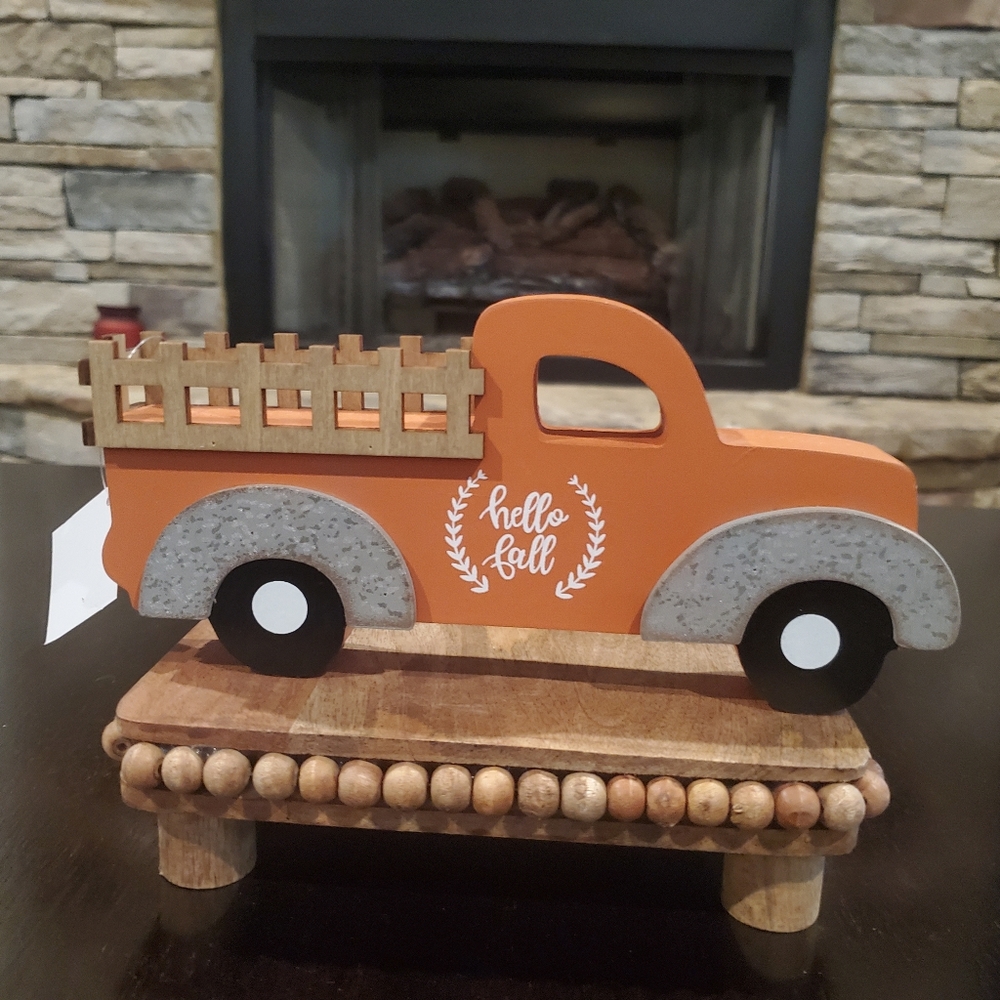 Happy Fall Farmhouse Truck-NWT - Picture 2 of 4